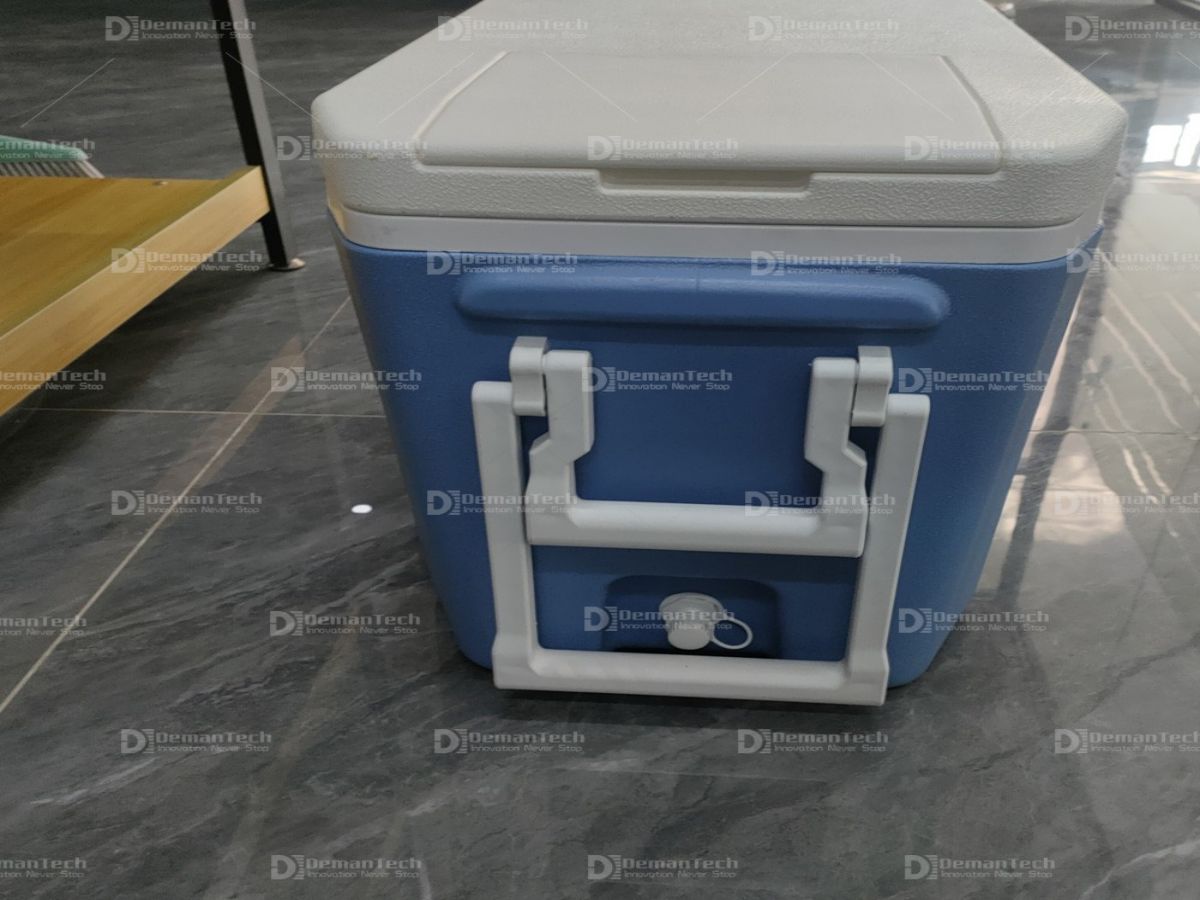 Durable Insulated Thermal Plastic Ice Cooler Box