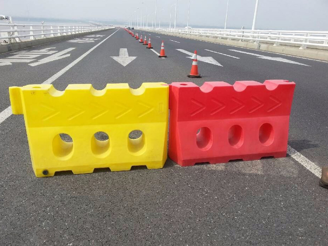 Plastic Cheap Jersey Barrier Water Filled Barrier Road Safety Barrier
